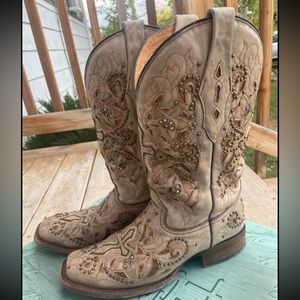 Corral boots size 10